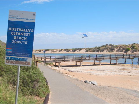 Christies Cottage For Holidays And Relocations. - Accommodation Whitsundays 5