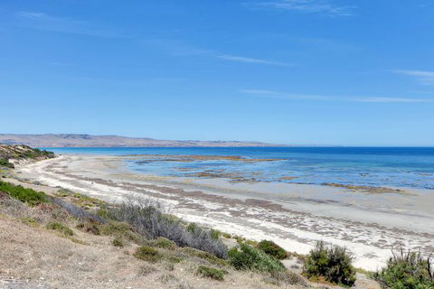 Century 21 SouthCoast: Glayva's 11 - Accommodation Whitsundays 0