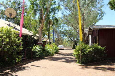 Savannah Way Motel - Accommodation Whitsundays 0