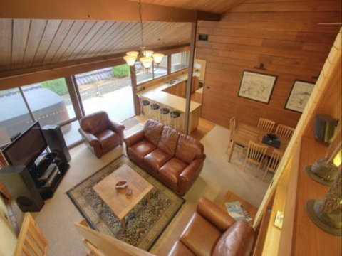 Edelweiss Hutte - Accommodation Whitsundays 2