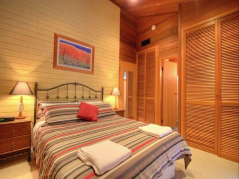 Edelweiss Hutte - Accommodation Whitsundays 3