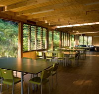 Land's Edge Building One - Accommodation Whitsundays