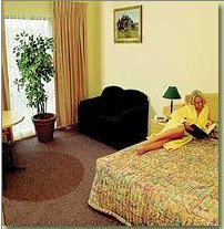 Gateway Motel - Accommodation Whitsundays 2
