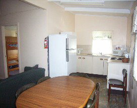 Alonga Waterfront Cottages - Accommodation Whitsundays 2