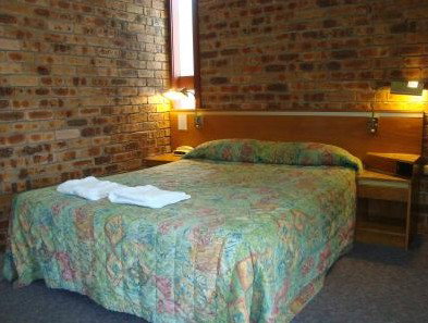 The Blakehurst Motor Inn - Accommodation Whitsundays 2