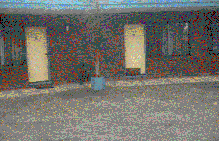 Rainbow Motor Lodge Pot Of Gold - Accommodation Whitsundays 1
