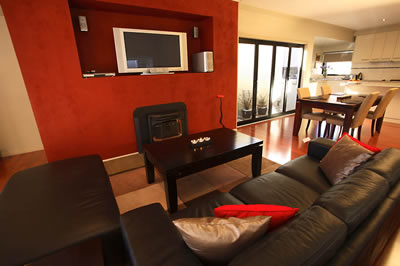 Alpine Country Cottages - Studio 7 - Accommodation Whitsundays 1