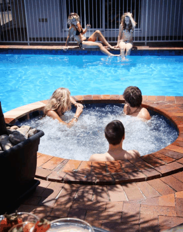 Sunshine Beach Resort - Accommodation Whitsundays 2