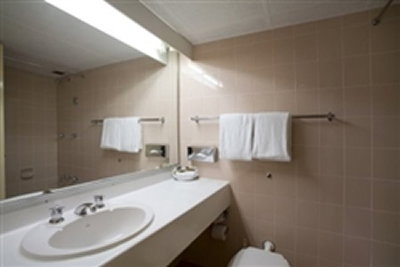 Comfort Capital Executive Apartment Hotel - Accommodation Whitsundays 2