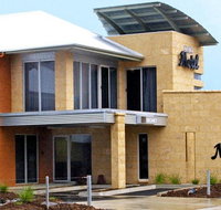 Strath Motel - Accommodation Whitsundays