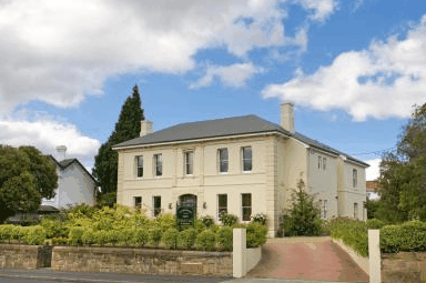 Clydesdale Manor - Accommodation Whitsundays 0
