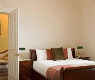 Clydesdale Manor - Accommodation Whitsundays 2