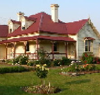 Cambridge House - Accommodation Whitsundays