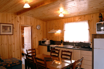 Captain James Cook Memorial Caravan Park - Accommodation Whitsundays 0