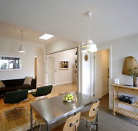 Cooks Hill Cottage - Accommodation Whitsundays