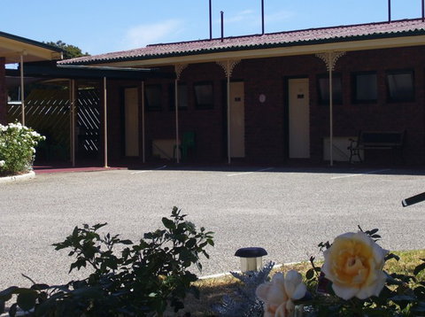 Twin City Motor Inn - Accommodation Whitsundays 4