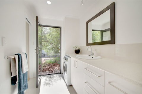Littlerocks At Carlton - Accommodation Whitsundays 6