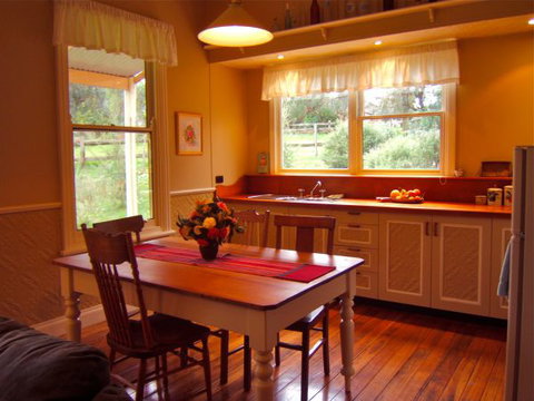 Baranduda Homestead B&B Cottages - Accommodation Whitsundays 1