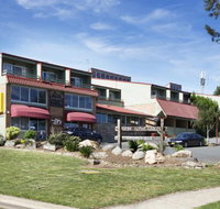 Aspire Alpine Gables and Brumby Bar - Accommodation Whitsundays