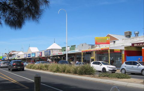 Barefoot Beach Stays - Accommodation Whitsundays 6