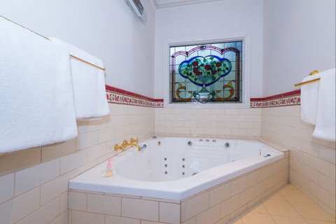 Bendigo Cottages Bed And Breakfast - Accommodation Whitsundays 2
