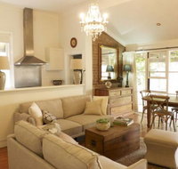 Cadogan Central Luxury - Accommodation Whitsundays