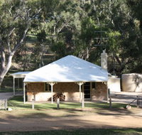Hughes Park Cottage  Weddings - Accommodation Whitsundays