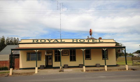 Royal Hotel Snake Valley - Accommodation Whitsundays 0
