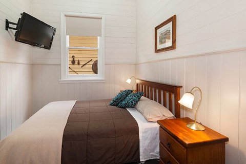 Royal Hotel Snake Valley - Accommodation Whitsundays 5