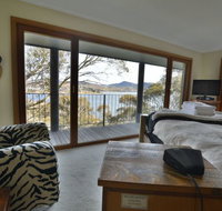 The Point Jindabyne - Accommodation Whitsundays