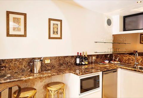 The Suites, Villa Belgravia - Accommodation Whitsundays 3