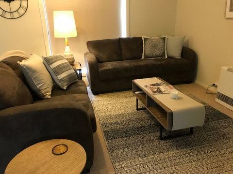 Townhouse On Deas - Accommodation Whitsundays 2