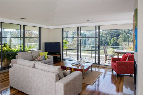 Trumper Loft - Accommodation Whitsundays 5