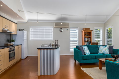 Akarana Beach House Jervis Bay - Accommodation Whitsundays 2