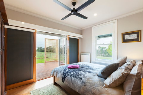 Amaroo Farm - Accommodation Whitsundays 2