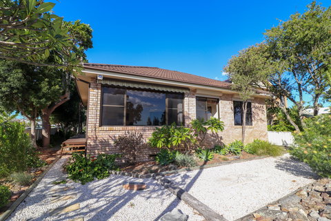A Reflection On The Lake - Accommodation Whitsundays 1