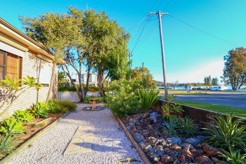 A Reflection On The Lake - Accommodation Whitsundays 7