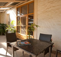 Black Jack Get-A-Way - Nana's Home - Accommodation Whitsundays
