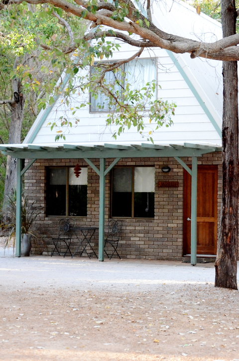 Caves Road Chalets - Accommodation Whitsundays 0