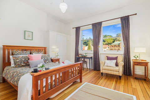 Cygnet Old Bank B&B - Accommodation Whitsundays 9