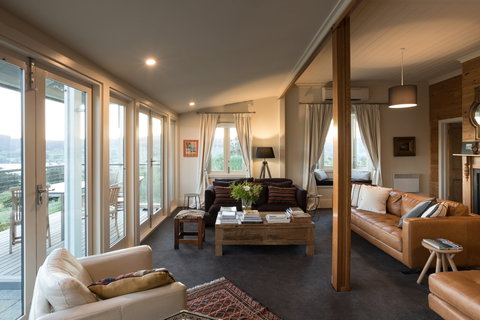 Frenchman's River - The Helmsman's House - Accommodation Whitsundays 5