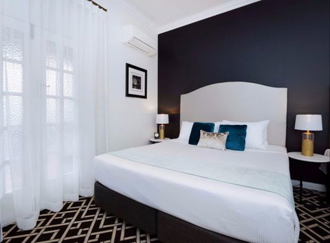 High Cross Park  Lodge - Accommodation Whitsundays 2