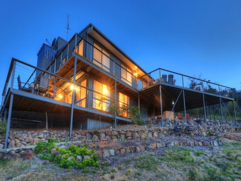 Storm Bay B & B - Accommodation Whitsundays 1