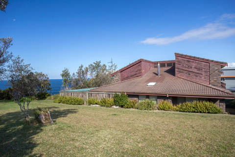 Stunning Clifftop - Accommodation Whitsundays 0