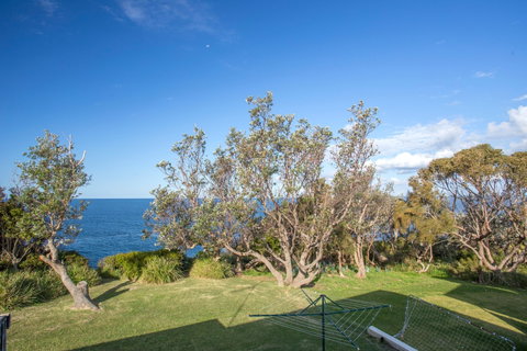 Stunning Clifftop - Accommodation Whitsundays 4