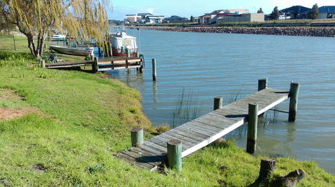 Wellington East Marina - Accommodation Whitsundays 2