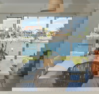 Bay Room Getaway - Accommodation Whitsundays