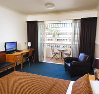 City Oasis Inn - Accommodation Whitsundays