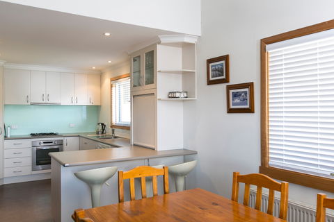 Cooroona Alpine Lodge - Accommodation Whitsundays 8