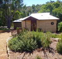 Jalbrook  Estate-  CottagesAlpacasGallery  Function Centre - Accommodation Whitsundays